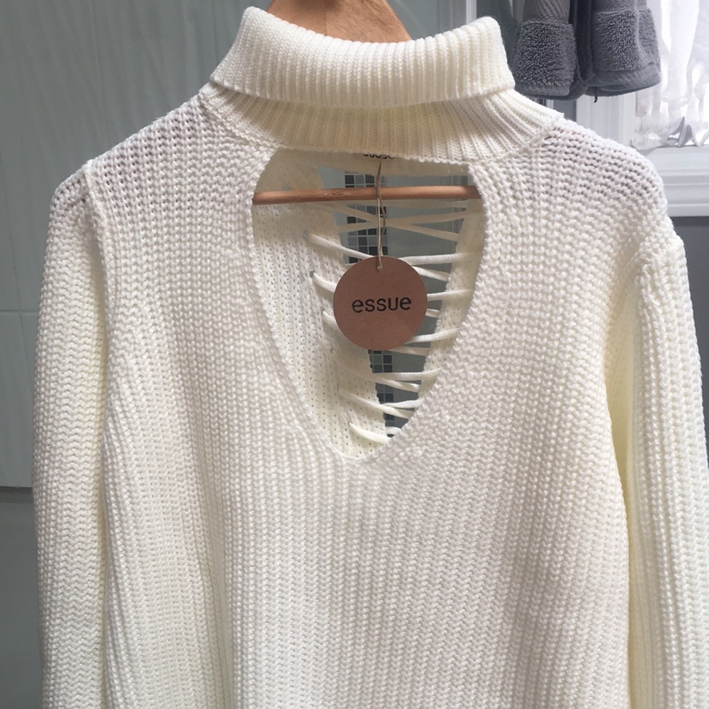 Tobi NWT Essue Crossed and Laced Oversized Sweater